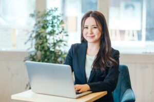 コンテンツマーケティングとは 簡単に